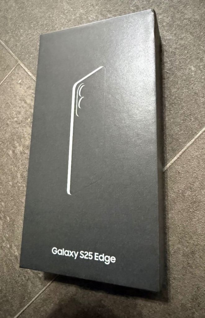 SAMSUNG S25 EDGE / 256GB / JET BLACK / BRAND NEW BOXED