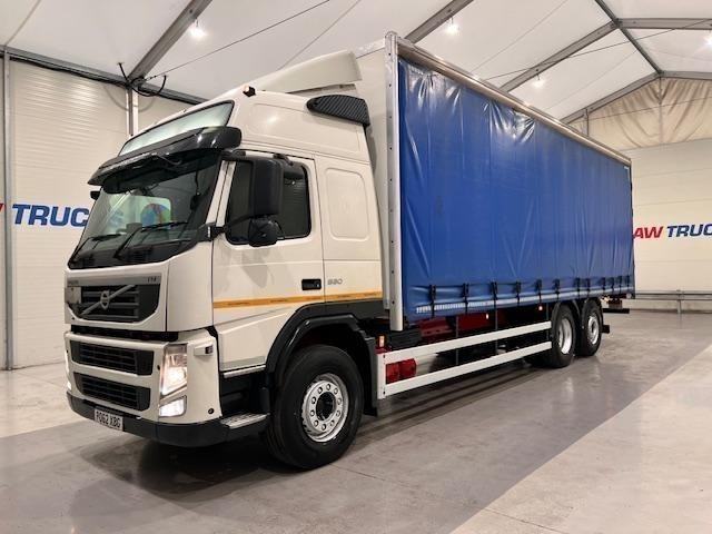 Volvo FM 330 6x2 Rear Lift Sleeper Cab Curtainsider
