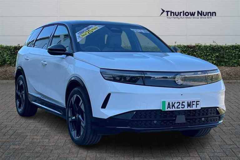2025 Vauxhall Grandland 157kW Ultimate 73kWh 5dr Auto [Panoramic Roof] HATCHBACK ELECTRIC Automatic