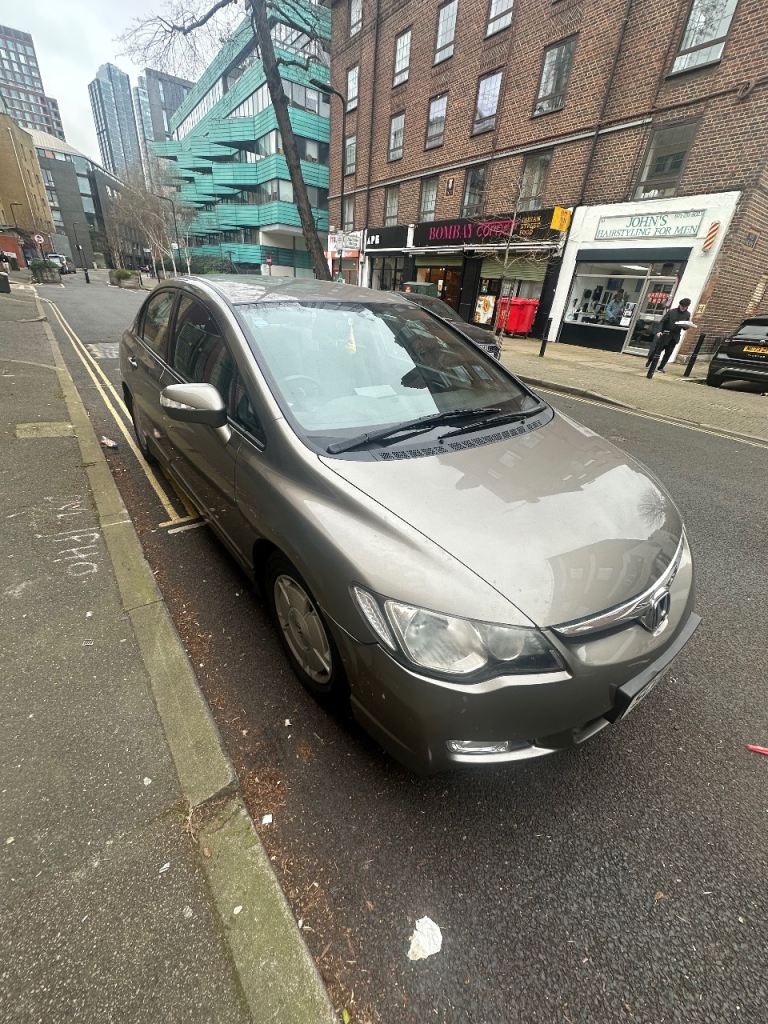 Honda civic hybrid low mileage 2008(open to offers)