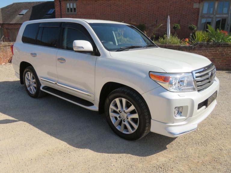2015 Toyota Land Cruiser ZX 4.6 V8  4x4 Petrol Automatic