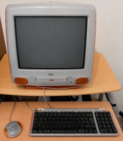Apple iMac G3 Tangerine 333MHz 160MB RAM 6GB HDD OS X w/ Manuals