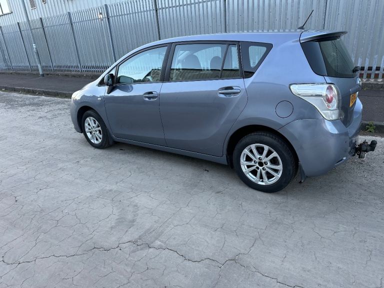 7 SEATER TOYOTA COROLLA VERSO 2011 5DR PETROL*MOT TILL 26/10/2026 EXCELLENT CONDITION
