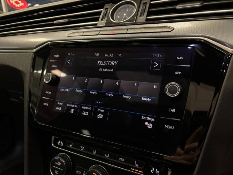 2018 Volkswagen Passat 2.0 TDI R-Line 5dr DSG [Panoramic Roof] [7 Speed] ESTATE DIESEL Automatic