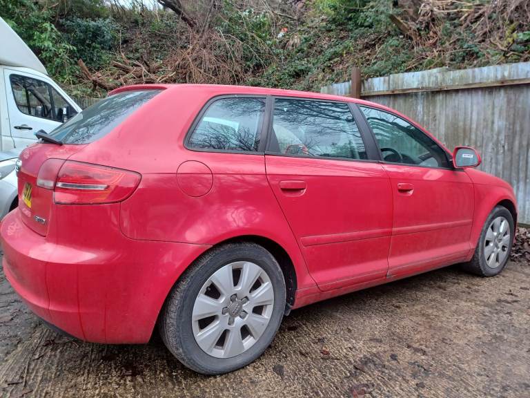 BREAKING: AUDI A3 8P  2008-12	1.9d	colour: LY3J , engine: BLS , gbox : KBL