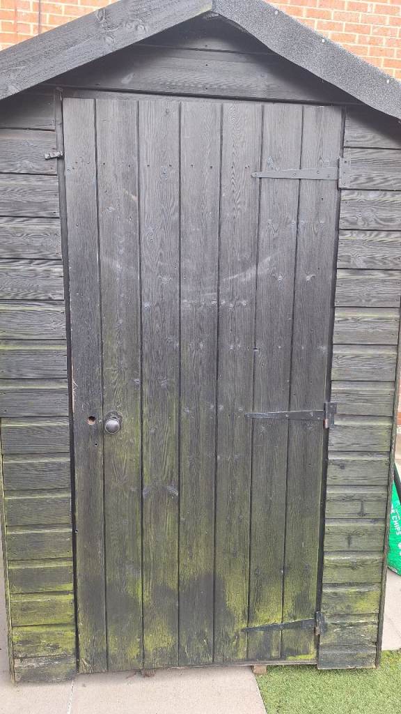 FREE Garden shed 8ft x 4 ft 