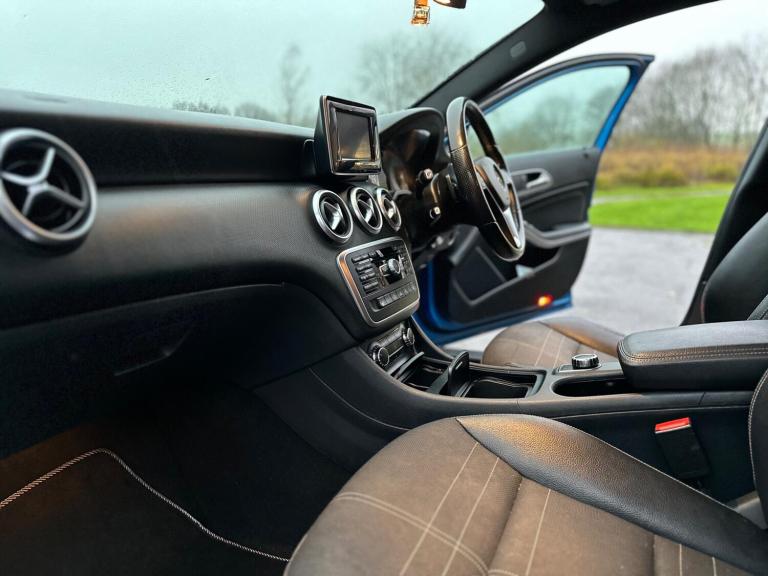 2015 Mercedes-Benz A-Class A180 [1.5] CDI Sport 5dr Auto HATCHBACK DIESEL Automatic
