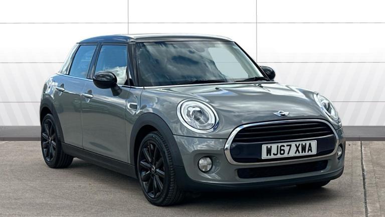 2017 MINI Hatch 1.5 Cooper 5dr Auto [JCW Chili/Media Pack XL] Petrol Hatchback Hatchback Petrol A...