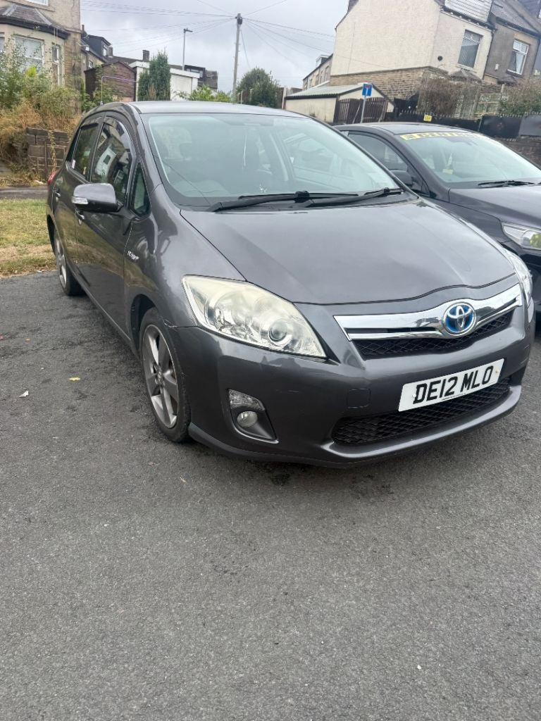Toyota, AURIS, Hatchback, 2012, Semi-Auto, 1798 (cc), 5 doors