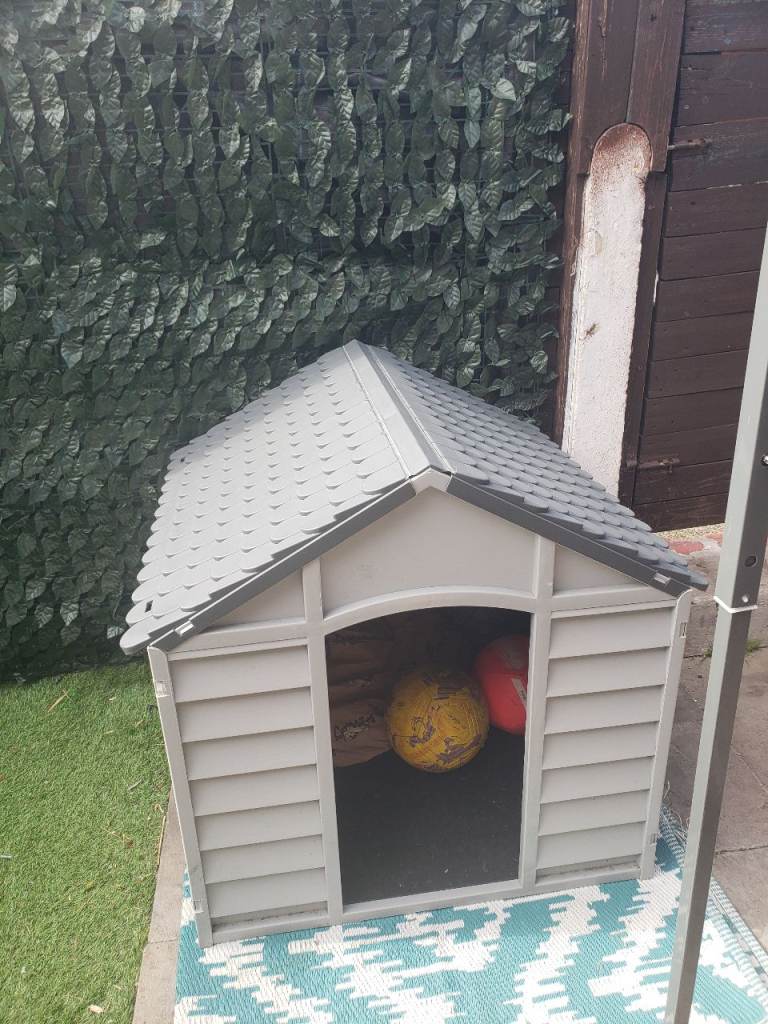 Dog kennel