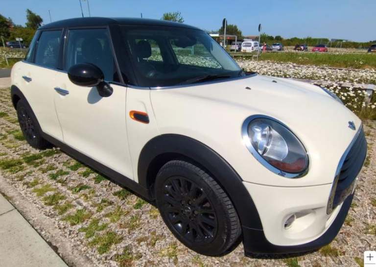 2017 MINI Hatch 1.5 Cooper 5dr [Pepper Pack] Hatchback Manual