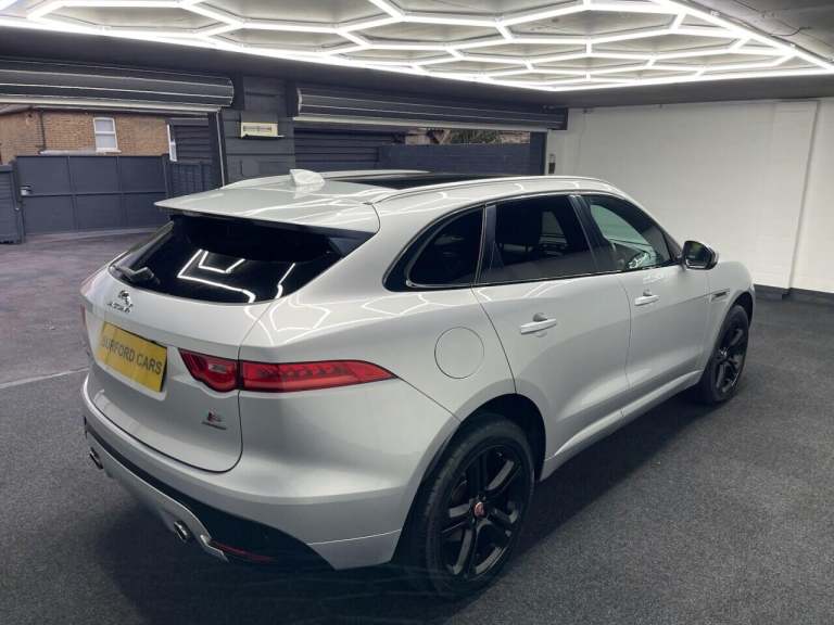 2016 Jaguar F-Pace 3.0d V6 S 5dr Auto AWD ESTATE DIESEL Automatic