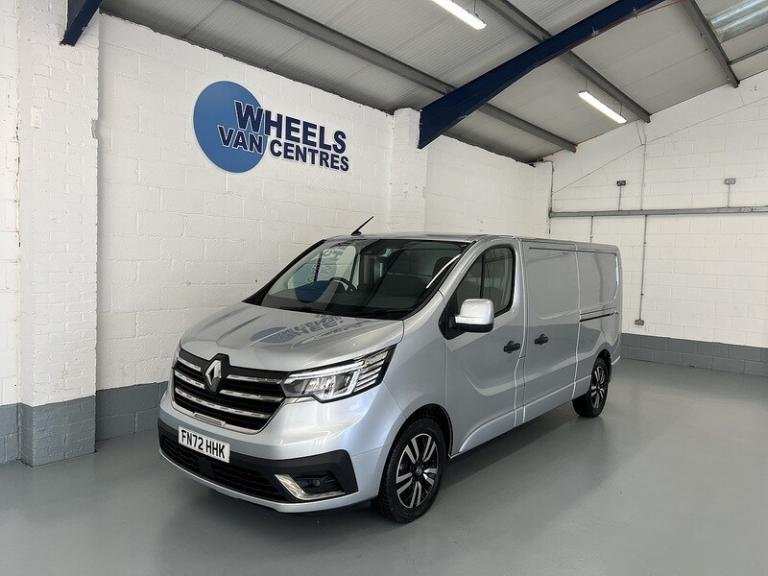 2022 Renault Trafic 2.0 dCi Blue LL30 Sport+ Panel Van 5dr Diesel Manual L2 H1 Euro 6 (s/s) (15 P...