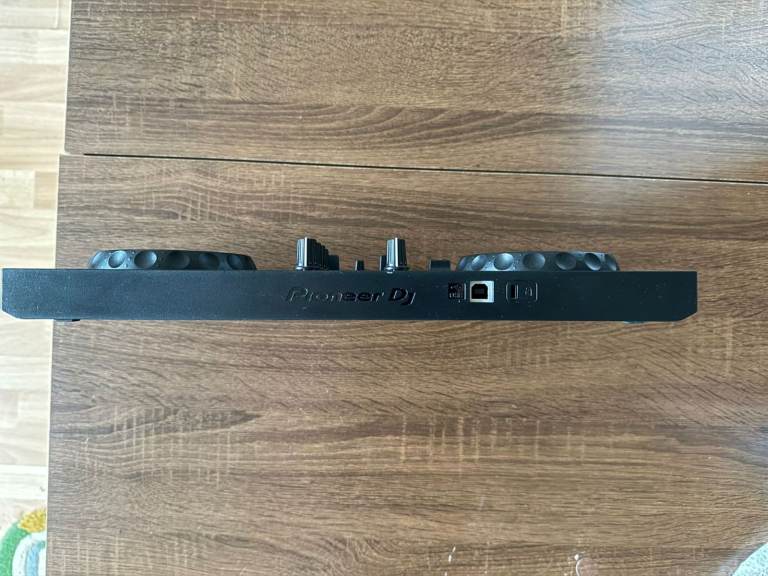 Pioneer DDJ-200 Decks