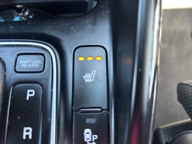 2018 Kia Carens 1.7 CRDi 4 MPV 5dr Diesel DCT Euro 6 (s/s) (139 bhp) MPV Diesel Automatic