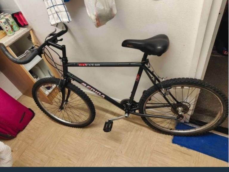 image for Mans mountain bike 