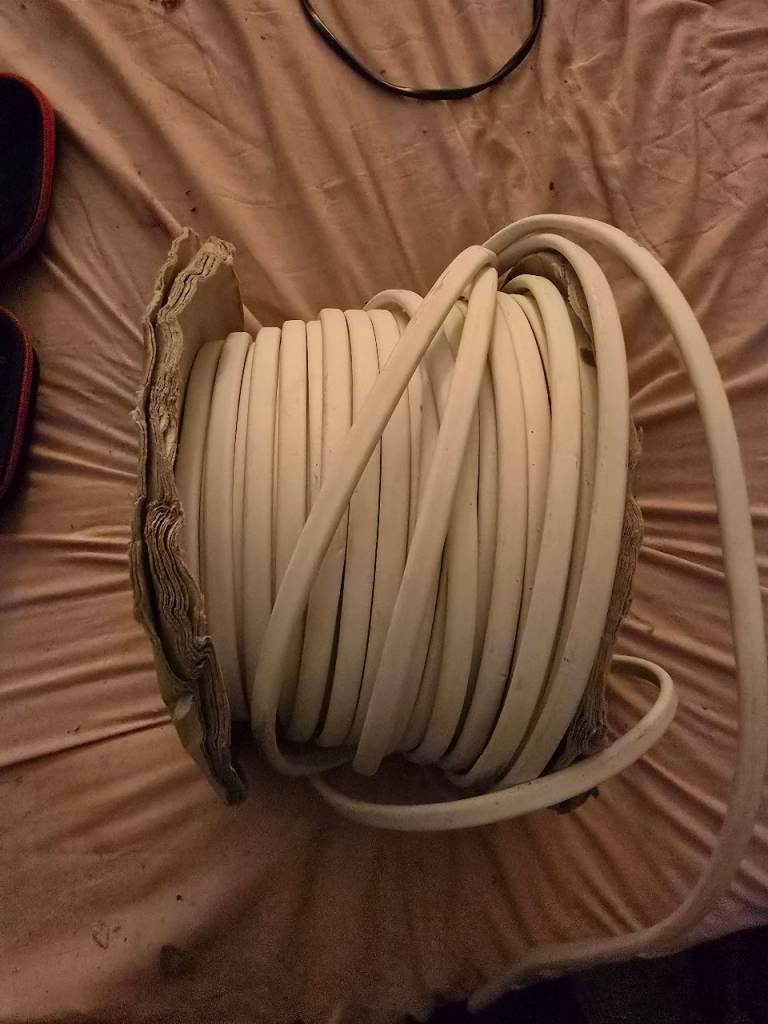 80-90m 2.5mm twin and earth