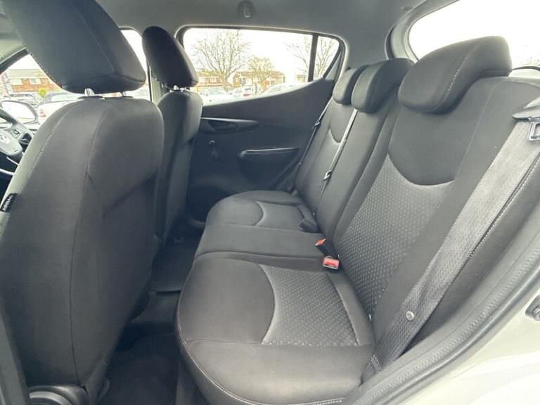 2016 Vauxhall Viva 1.0 SE 5dr [A/C] HATCHBACK PETROL Manual