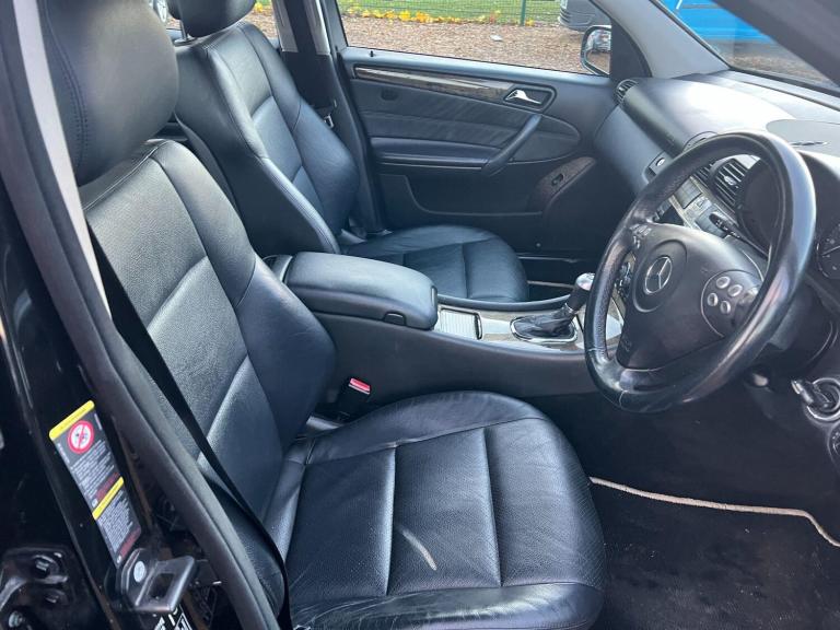2006 Mercedes-Benz C Class 2.5 C230 Avantgarde SE 7G-Tronic 4dr SALOON Petrol Automatic