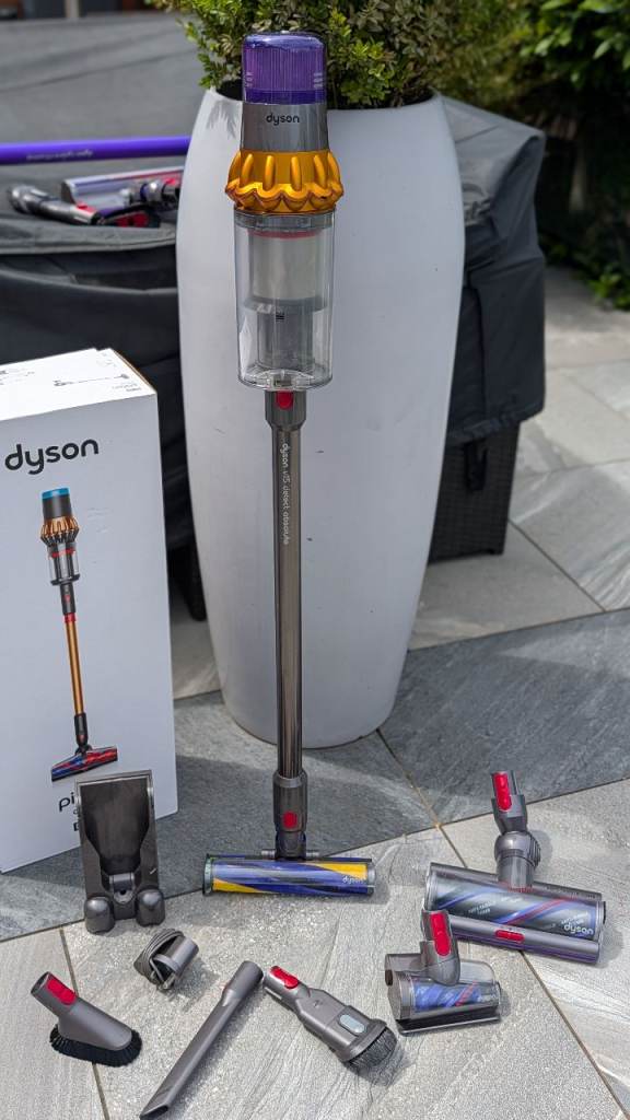 Dyson V15 Absolute Detect Cordless Stick Handheld Vacuum Cleaner