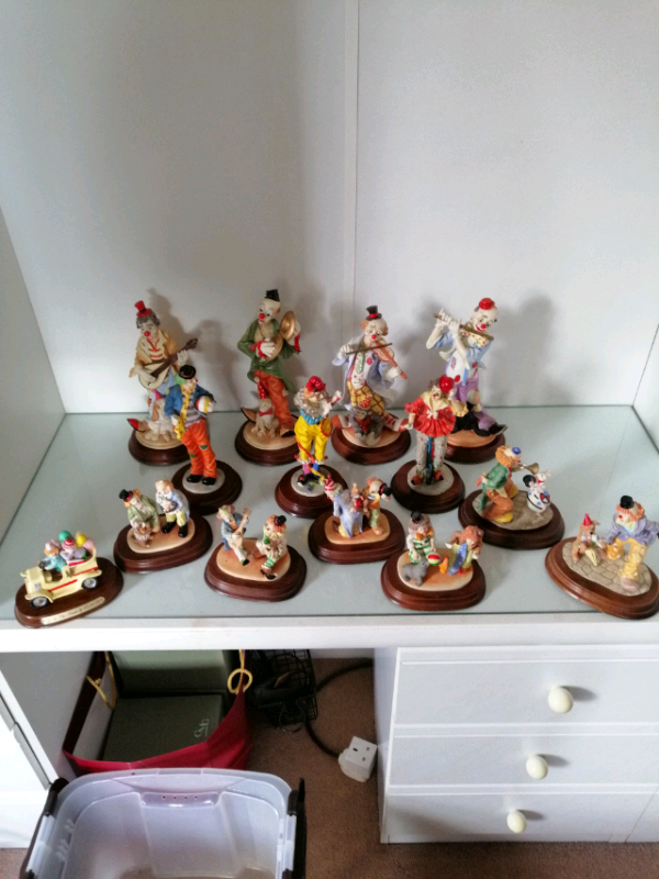 Clowns - Leonardo circus clowns collection
