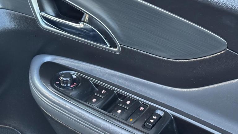 2015 Vauxhall Mokka 1.6i SE 2WD Euro 6 (s/s) 5dr HATCHBACK Petrol Manual