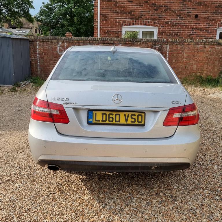 Mercedes-Benz, E CLASS, Saloon, 2010, Semi-Auto, 2143 (cc), 4 doors