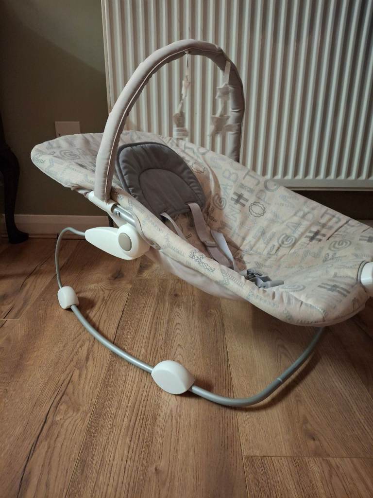 Joie wish baby bouncer chair - free