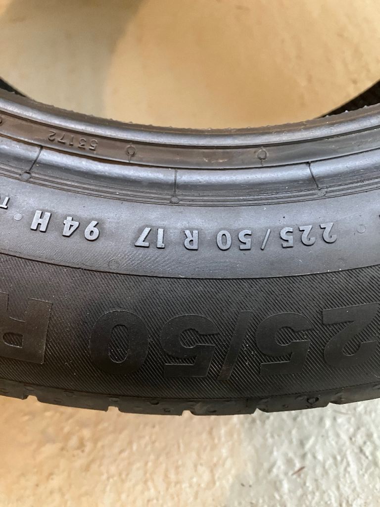 Tyre Continental 225 50 17