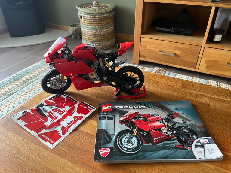 £20 Lego Ducati motorbike motorcycle kit