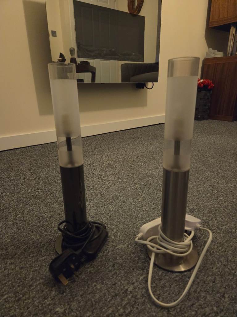 Bedside/table lamps