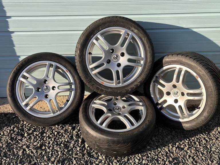 15" Fox Racing Alloy Wheels x 4