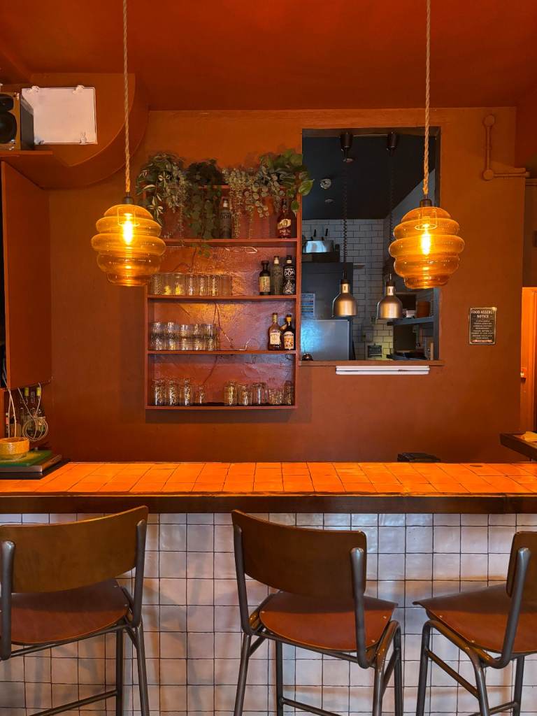 Licensed Restaurant Space Available – Stoke Newington High Street