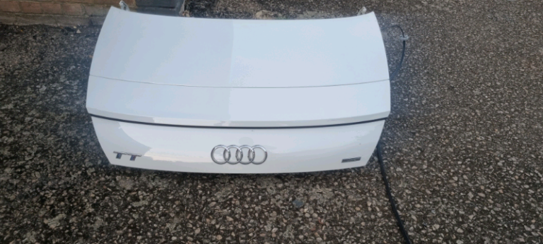 AUDI TT - MK3 - BOOT LID/ TAILGATE - CONVERTIBLE/ CABRIOLET