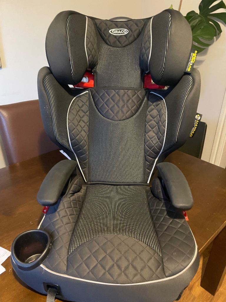 Graco Car Seat with Cupholder – Good Condition