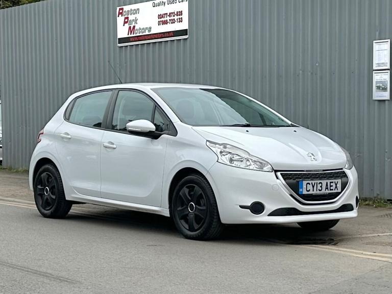 2013 Peugeot 208 1.2 VTi Access+ 5dr - ideal 1st car HATCHBACK Petrol Manual