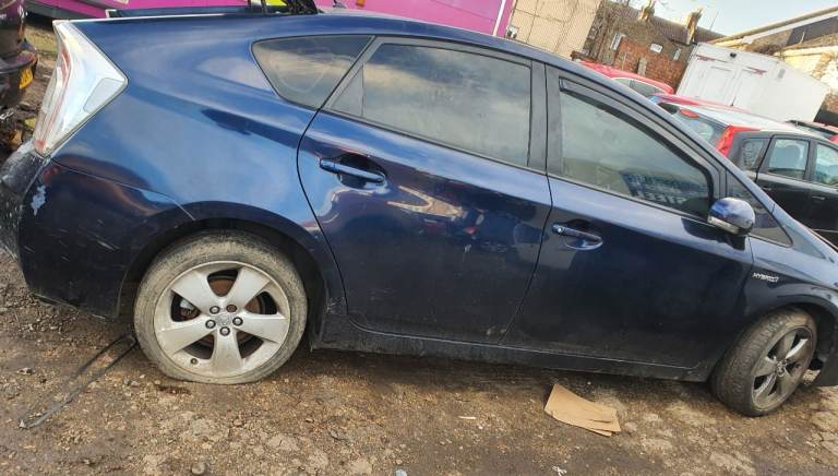 Toyota prius Subfram 