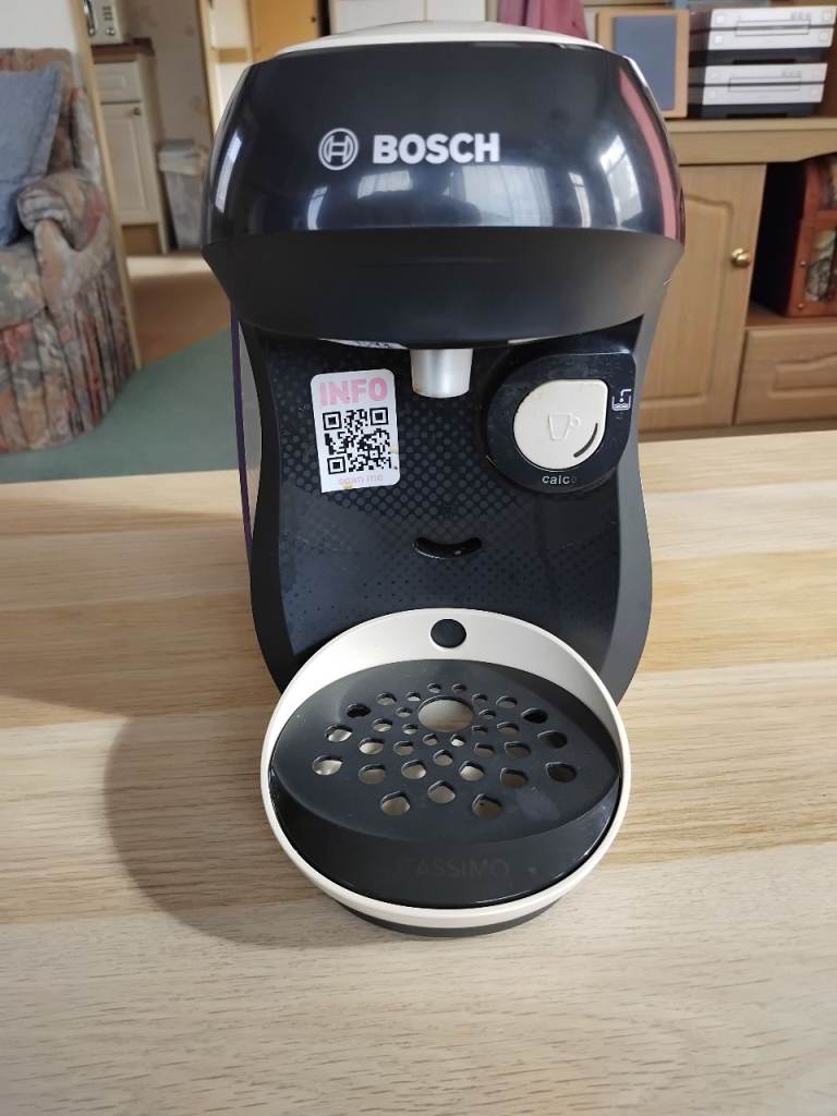 Tassimo Happy Coffee Pod Machine in Cream 