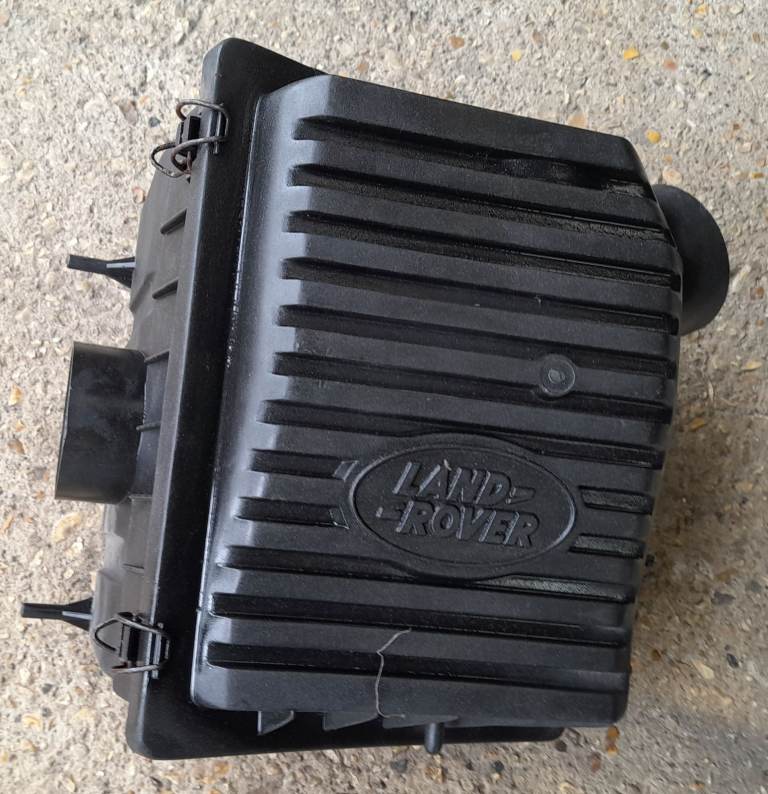 Land Rover airbox