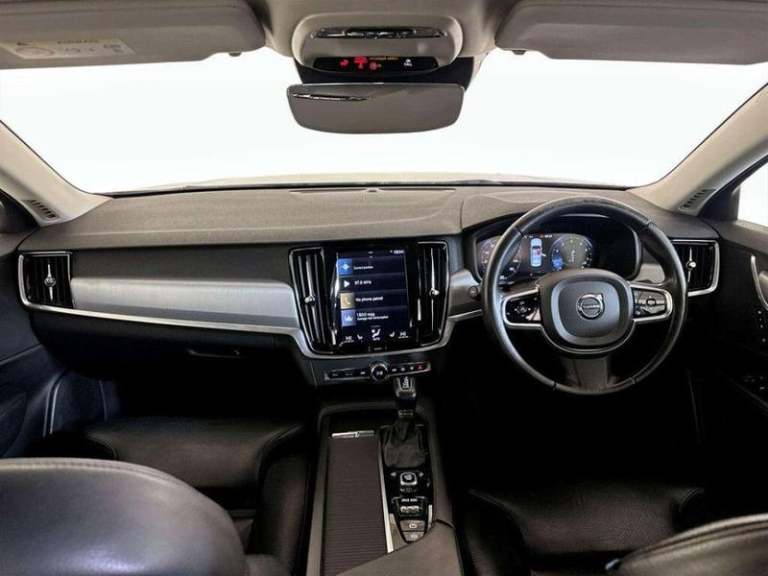2020 Volvo S90 2.0 T4 Momentum Plus 4dr Geartronic SALOON PETROL Automatic