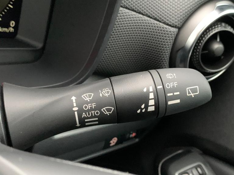 2025 Nissan Juke 1.0 DiG-T N-Connecta 5dr HATCHBACK PETROL Manual