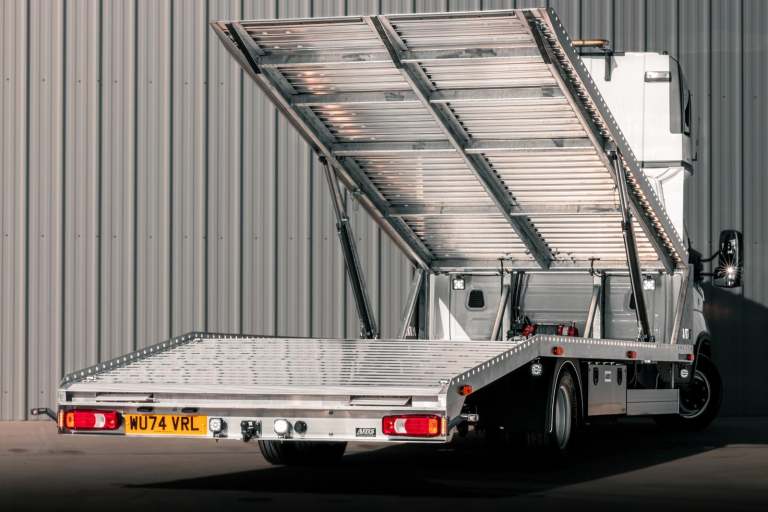 IVECO DAILY 2025 180BHP 7.2T HIMATIC TWIN DECK CAR TRANSPORTER RECOVERY TRUCK