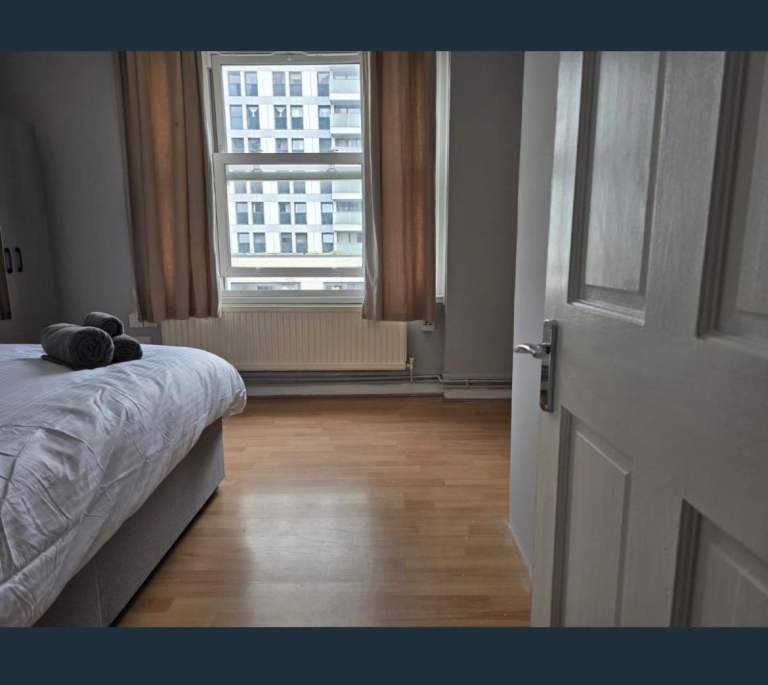 Fully Furnished 2-Bedroom Flat - COMPANY LET ALLOWED