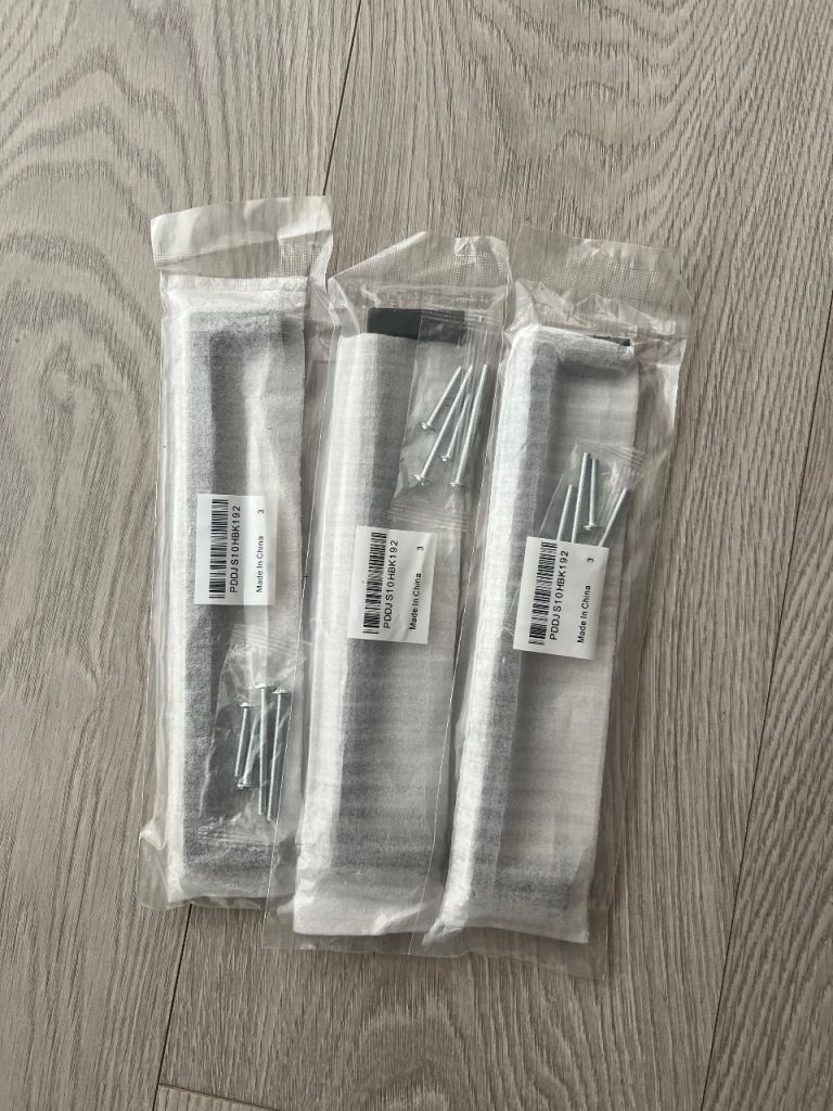 3 x Matt black cabinet door / drawer handles 192mm