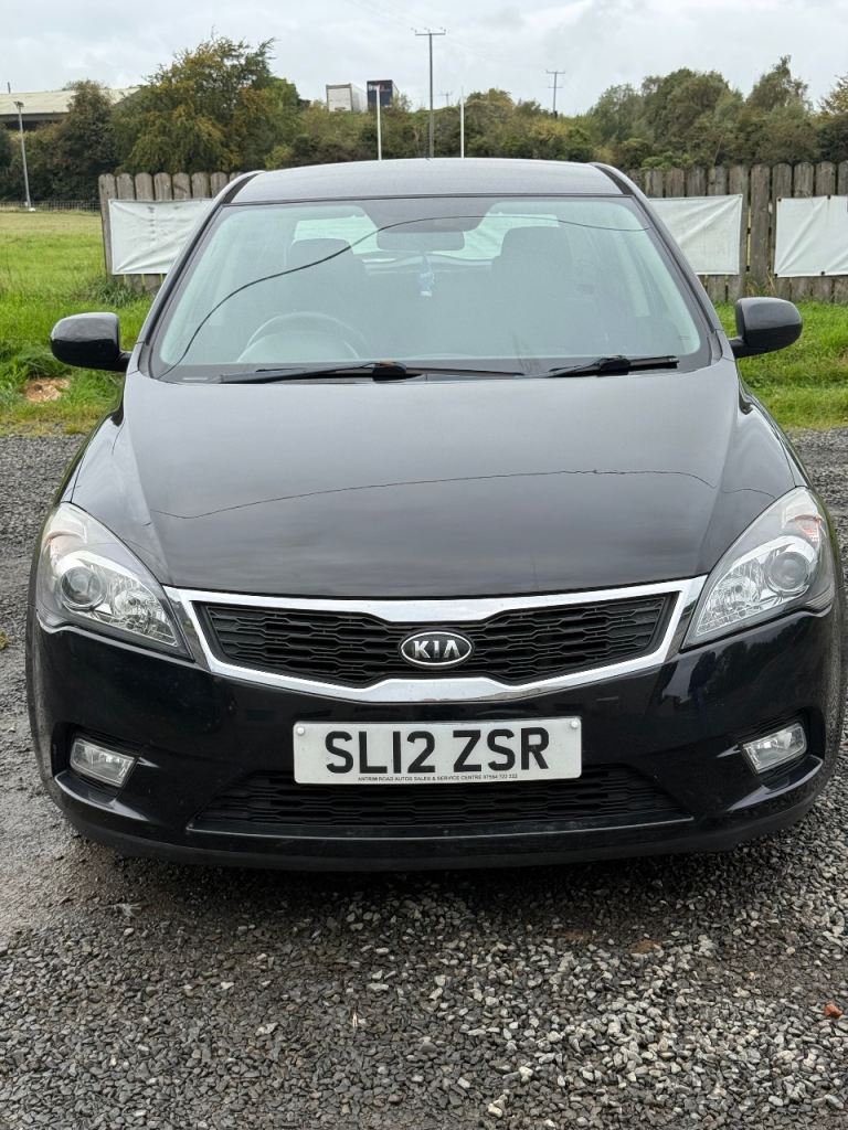 2012 Kia Ceed 1.6 diesel FULL YEAR MOT £35