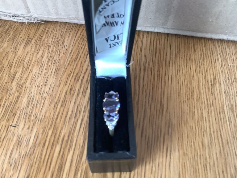 Gold tanzanite ring
