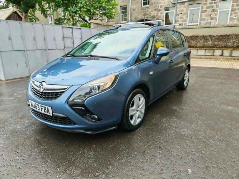 7 SEATER NEW SHAPE VAUXHALL ZAFIRA TOURER-FULL SERVICE HISTORY-VERY NICE EXAMPLE-VERY GOOD ON FUEL