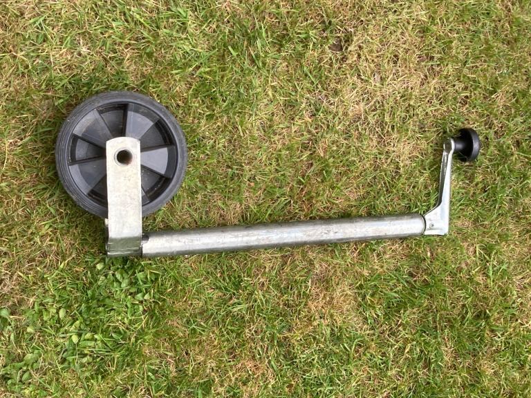 Caravan/Trailer. Jockey Whreel
