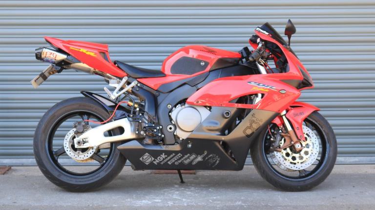 Honda CBR1000RR FIREBLADE 2004 