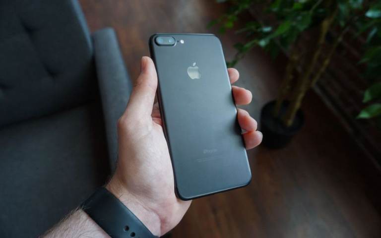 Like New Used Apple Iphone 8 Plus Unlocked One Year Warranty  